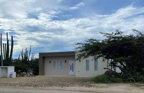 Alto Vista House | 2BR Home in Noord, Aruba