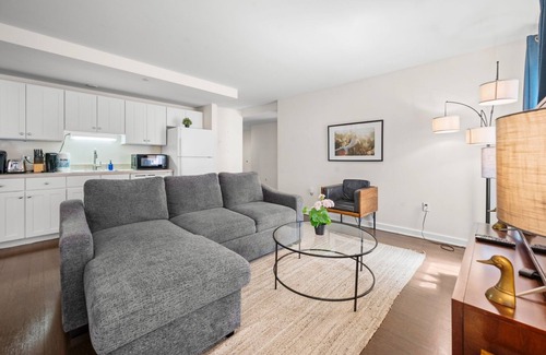 Theatre District Apartment | 2BR in Downtown Boston 2891