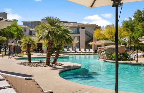 Kierland Apartment | 2BR Kierland Commons Golf Oasis by Cozysuites!