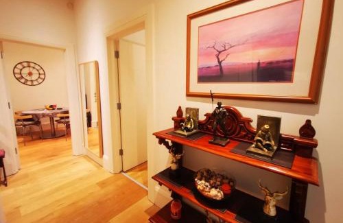 Ormeau Apartment | 2br Modern Luxury Loft Apartment
