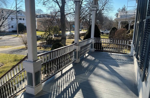 Poughkeepsie Apartment | 2Br Private Victorian Apartment in City Location on Half Acre Sleeps 5