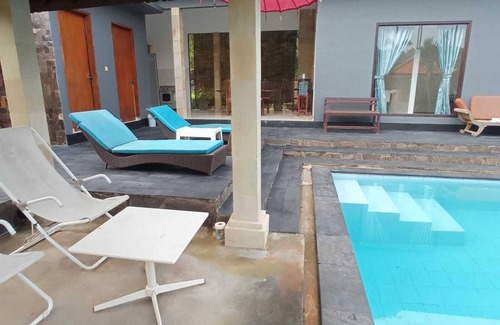 Kalibukbuk Villa | 2BR Villa ,full furnished villa, swimming pool. Near beach & big Garden