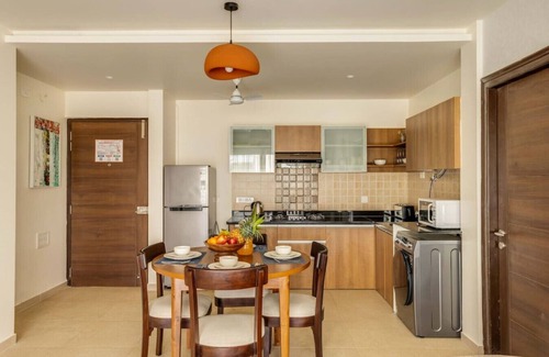 Saunta Vaddo Apartment | 2BR w Pool Sauna 2km to Baga Calangute Beach