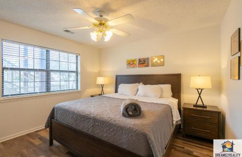 Branson House | 2BR Walk-In Condo - Near the 76 Strip - 2 Pools - FREE TICKETS INCLUDED - FHD-8
