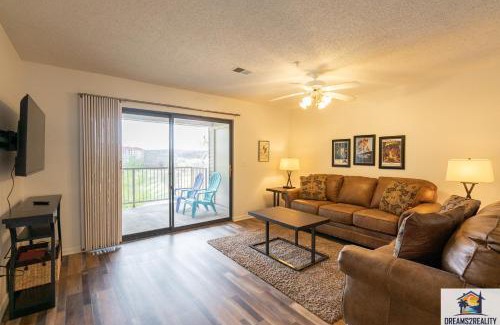 Branson House | 2BR Walk-In Condo - Near the 76 Strip - 2 Pools - FREE TICKETS INCLUDED - FHD-8