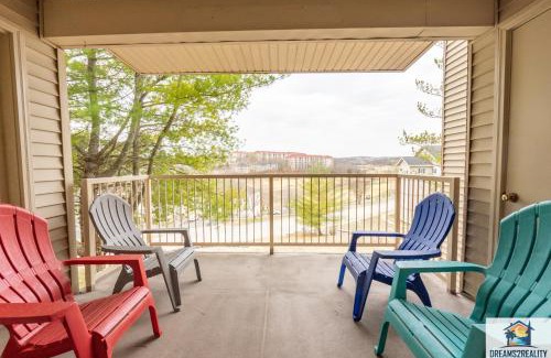 Branson House | 2BR Walk-In Condo - Near the 76 Strip - 2 Pools - FREE TICKETS INCLUDED - FHD-8