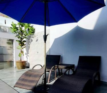Kampung Bakau House | 2Houses with A Huge Private Pool 8 Bedrooms & 8 Bathrooms