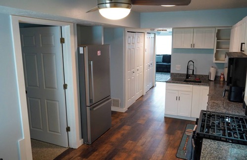 Geneva-on-the-Lake Condo | 2nd Floor Lakeview 2-Bedroom Condo in Geneva U3