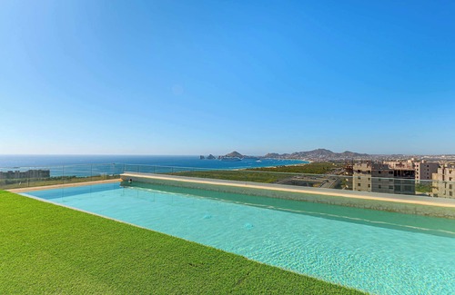 Los Cabos Apartment | 2ndFloor with Roof Access 2 the Best Views in Cabo