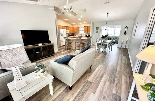 Lynnhaven House | 3/2 in The Village of Lynnhaven