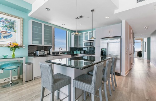 South Padre Island Condo | 3/3 Sapphire Condo 23rd Floor, Ocean & Bay View Balconies, Corner Unit, NO FEES!