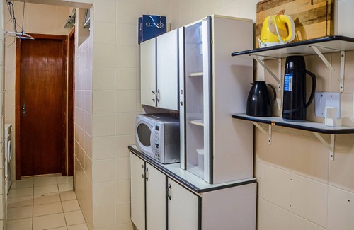 Algodoal Apartment | 3-B Ap in Condo W/pool, 600m From the Beach Cee202