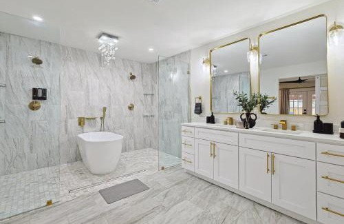 Irving House | 3-BD Backyard Oasis w Pool Patio Firepit