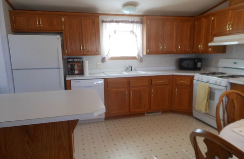 Custer House | 3 BDRM. 2 BATH