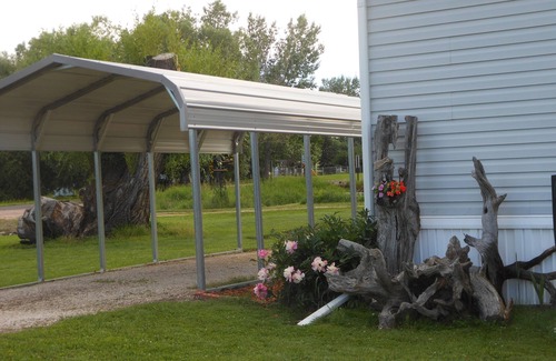 Custer House | 3 BDRM. 2 BATH