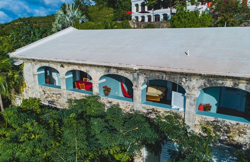 Estate Sprat Hall House | 3 Bdrm house on historic estate - private balconies - incredible location