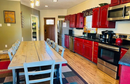 Paradise Point House | 3 Bears Lodge | Enjoy a Private Hot Tub & Lake Access!