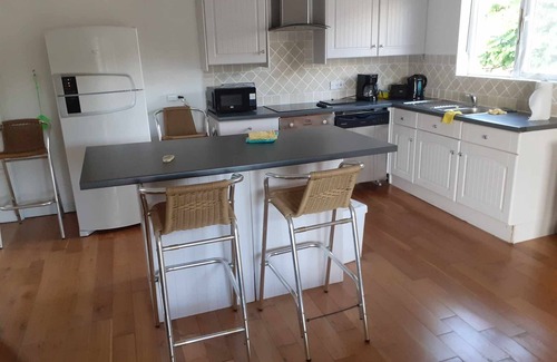 Derricks House | 3 bed 3 bath villa on the west coast