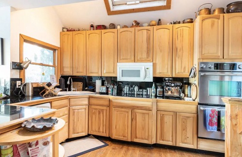 Rocky Point Ski Chalet | 3 bed, 3 full bath, beachfront, AMAZING views, fireplace