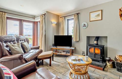 Aberdovey House | 3 Bed in Aberdovey DY032