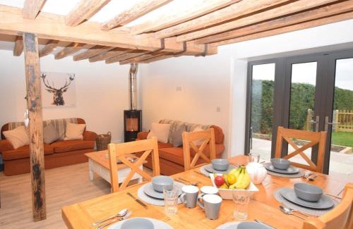 Woodfalls House | 3 Bed in Fordingbridge 66130