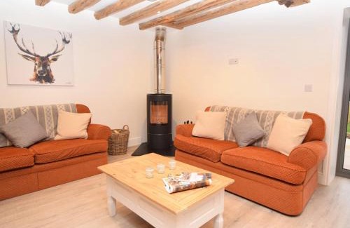 Woodfalls House | 3 Bed in Fordingbridge 66130