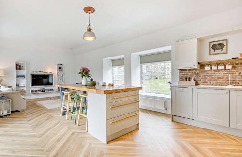 Kirriemuir House | 3 Bed in Glen Clova 75284