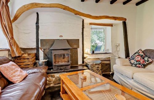 Machynlleth House | 3 Bed in Machynlleth 93083
