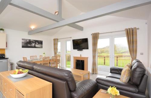 Moorlinch House | 3 Bed in Moorlinch 56284