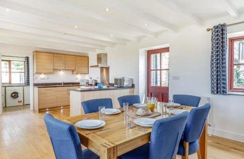 Saint Erth Praze House | 3 Bed in Praa Sands 36258