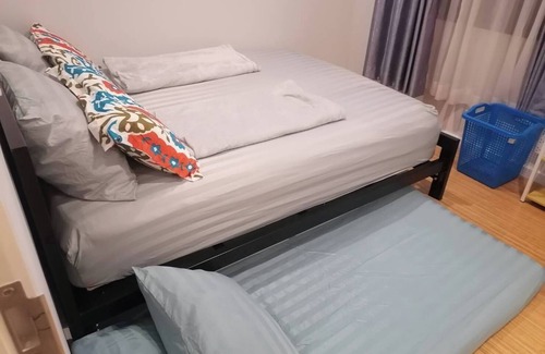 Pathum Thani House | 3-bedroom 3-bathroom townhome in the Suburbs of Bangkok with Club Pool&Gym