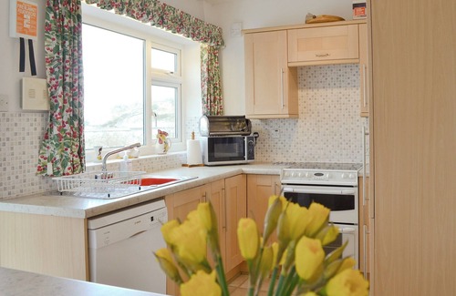 Trearddur Bay Cottage | 3 bedroom accommodation in Trearddur Bay, near Holyhead
