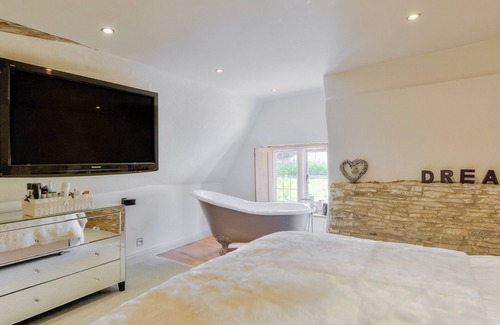 Longdon Cottage | 3 bedroom accommodation in Wing, near Oakham