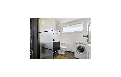 Hou House | 3 Bedroom Amazing Home In Hals