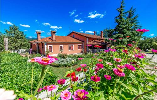Veli Brgud House | 3 Bedroom Amazing Home In Jurdani