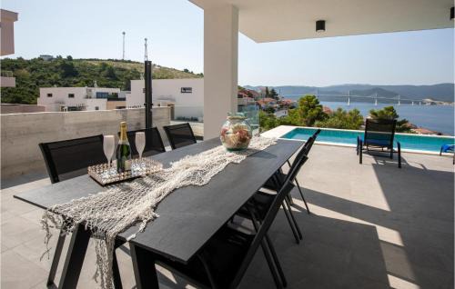 Komarna House | 3 Bedroom Amazing Home In Komarna