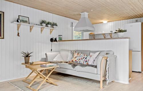 Lodbjerg Hede House | 3 Bedroom Awesome Home In Ringkøbing