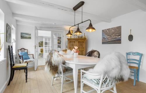 Tversted House | 3 Bedroom Awesome Home In Bindslev