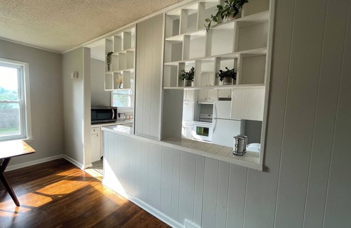 Red Bank House | 3 Bedroom FULLY FURNISHED HOUSE in Great Chattanooga neighborhood, all inclusive