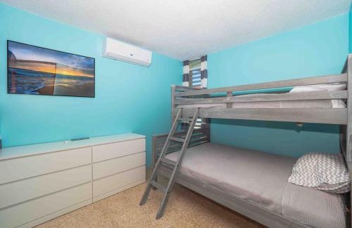 Vilomar House | 3 bedroom in quiet neighborhood 5 minutes to beach