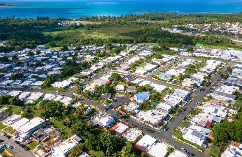 Vilomar House | 3 bedroom in quiet neighborhood 5 minutes to beach