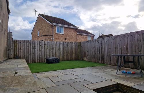Dowlais House | 3 bedroom modern house. Merthyr Tydfil near bike park wales and Brecon Beacons National park
