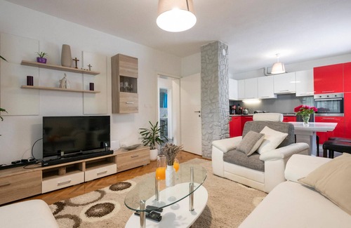 Imotski House | 3 bedroom nice home in Vinjani Gornji