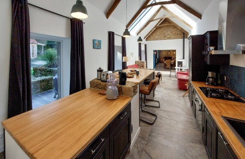 Ploubezre House | 3 bedroom nice home in Ploubezre