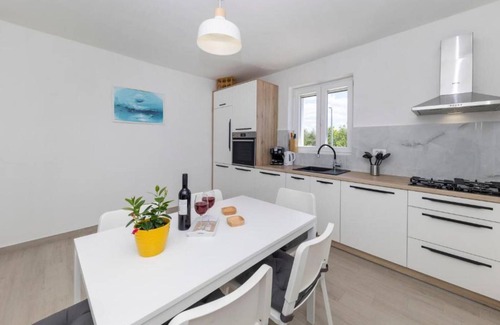 Poljica House | 3 bedroom nice home in Nin