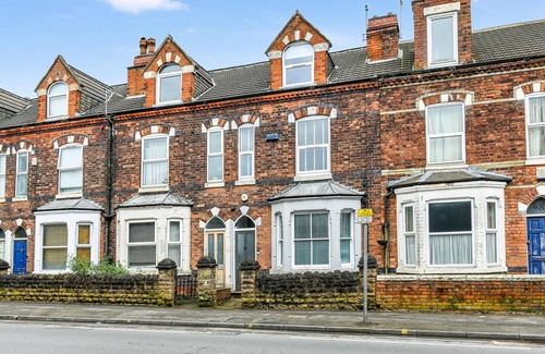 Mapperley House | 3 Bedroom Semi-Detached House Ideal for Corporate Stays in Nottingham