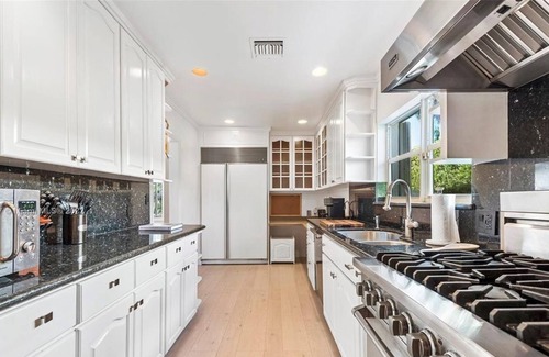 La Gorce Apartment | 3 Bedroom Single family 325518 by Houzlet