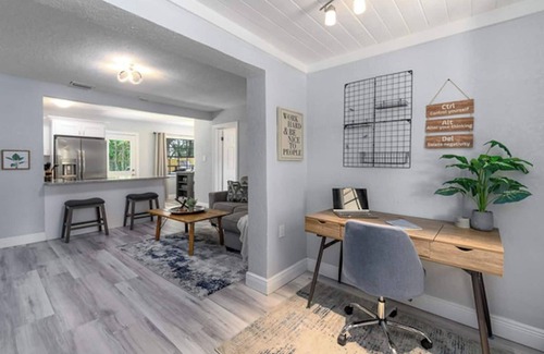 Ballast Point House | 3 Bedroom Tampa Home with AMAZING HOT TUB!