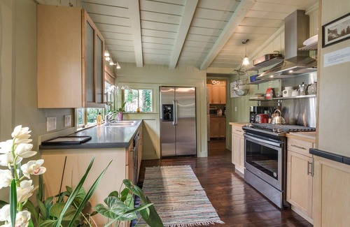 Mill Valley House | 3-bedroom vacation home just 11 minutes to San Francisco Bay