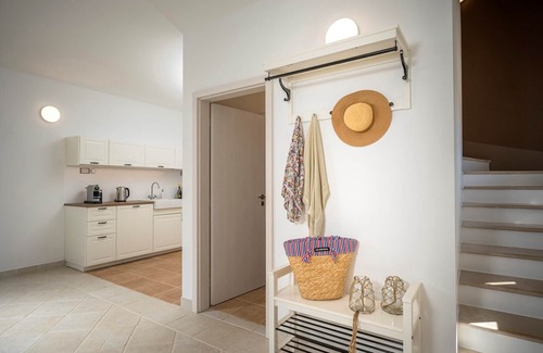 Stari Grad Villa | 3-bedroom villa Martina with private pool and stunning sea view